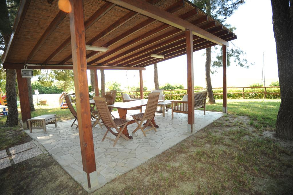 Agriturismo Mandriato Santa Luce Exteriör bild